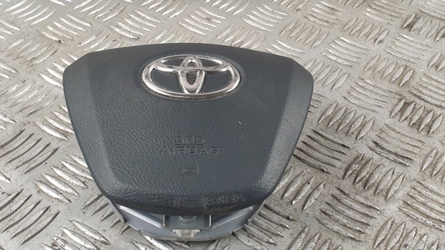 Подушка в руле 4513005130C0 TOYOTA