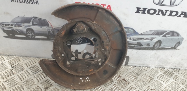 Защита тормозного диска заднего, правая 4650342040 TOYOTA