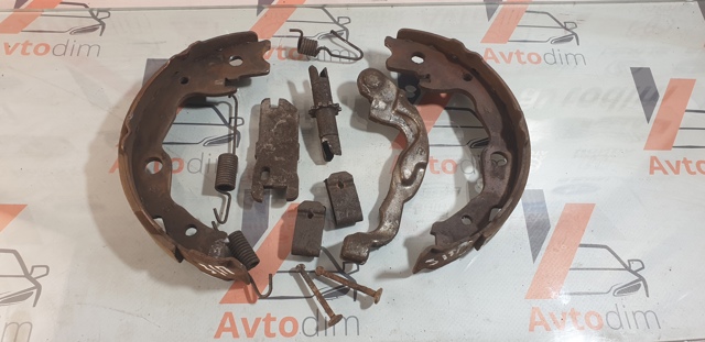 TOYOTA 4654042020 Колодки ручника в наличии Одесса