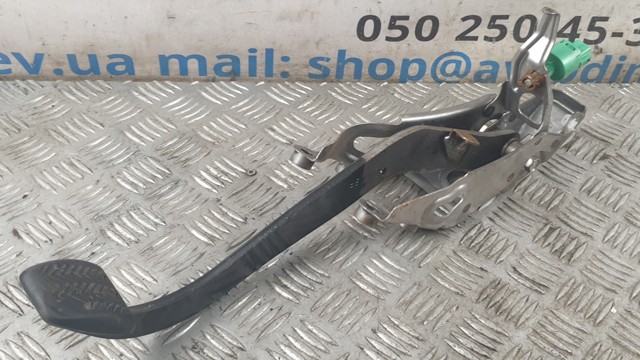 Ппривод тормозного крана 4710120700 TOYOTA