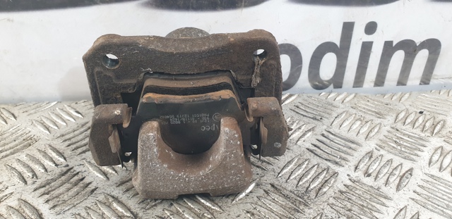 Суппорт тормозной задний правый 4783042080 TOYOTA