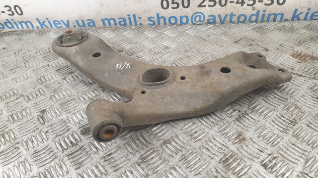 TOYOTA 4806905080 Рычаг передней подвески левый в наличии Черкассы