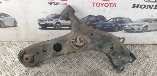 TOYOTA 4806942060 Рычаг передней подвески нижний левый в наличии Ровно