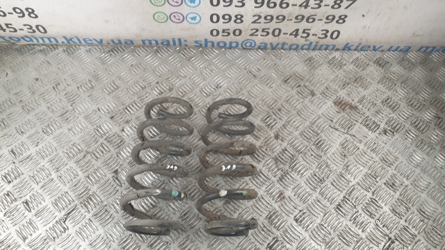 Пружина задняя 4823105500 TOYOTA