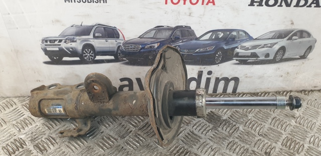 Амортизаторная стойка передняя правая 4851080646 TOYOTA