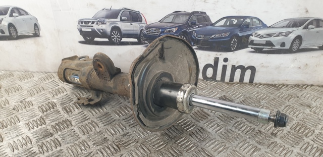 TOYOTA 4851080646 Амортизатор передний правый в наличии Львов