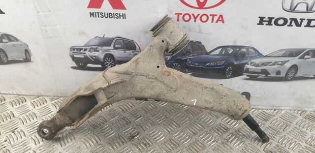 4864053020 TOYOTA Рычаг передней подвески нижний левый купить в Ирпень