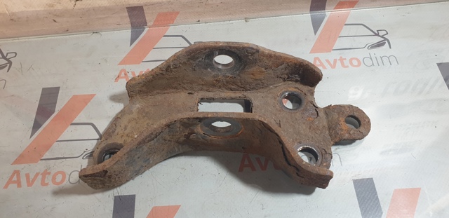 4871742010 TOYOTA Кронштейн передний заднего продольного рычага купить в Ужгород