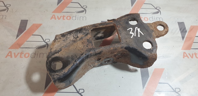 TOYOTA 4872742010 Кронштейн передний заднего продольного рычага в наличии Черкассы