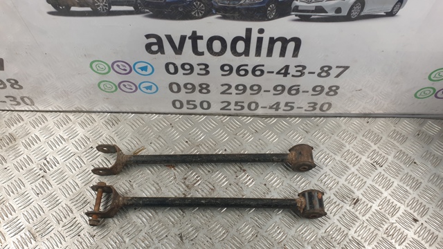 TOYOTA 4878005010 Рычаг (тяга) задней подвески продольный нижний левый/правый в наличии Киев