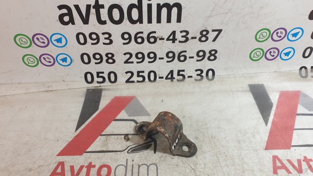 4882412040 Хомут крепления втулки стабилизатора переднего купить Киев