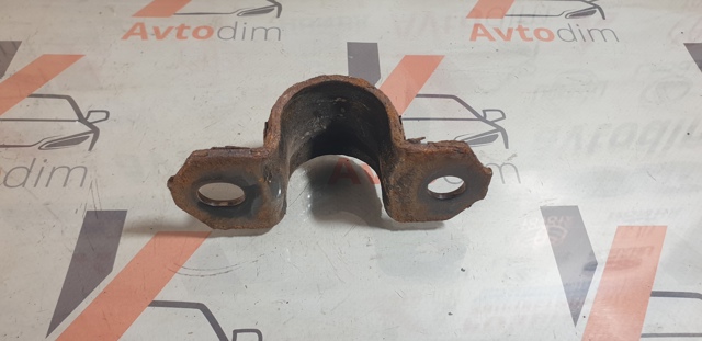 4883242010 TOYOTA Хомут крепления втулки стабилизатора заднего купить в Павлоград