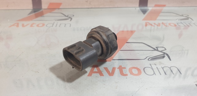 Датчик давления кондиционера 4990007141 TOYOTA