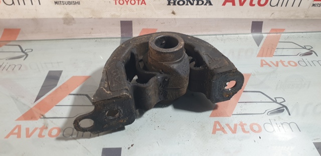 Подушка (опора) двигателя, левая нижняя 50842ST0N81 HONDA