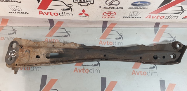 Балка передней подвески (подрамник), передняя 5110842020 TOYOTA