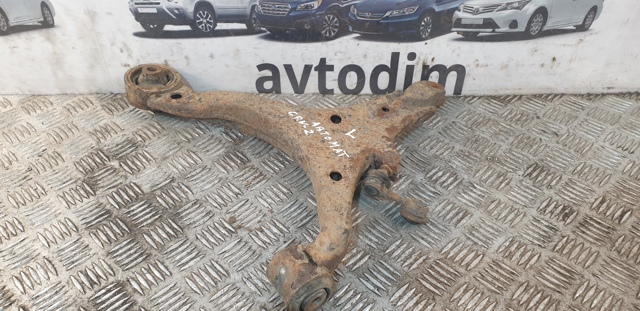 Рычаг передней подвески нижний левый 51360S9A010 HONDA
