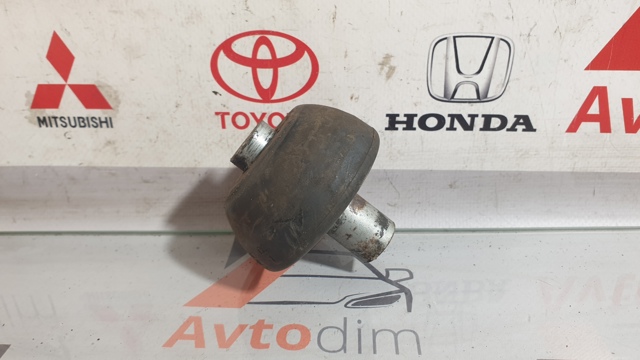 Сайлентблок радиального рычага, передней подвески 51391S1AE01 HONDA