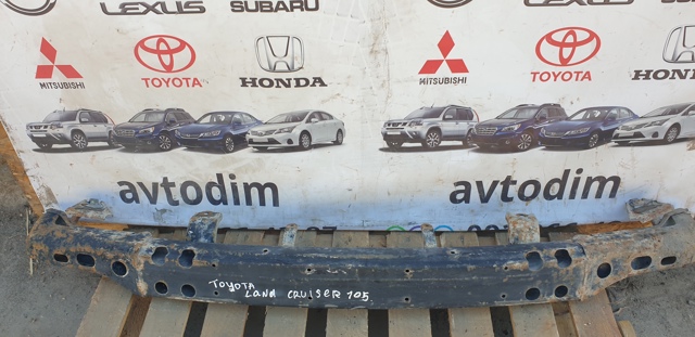 Швеллер переднего бампера 5202160020 TOYOTA
