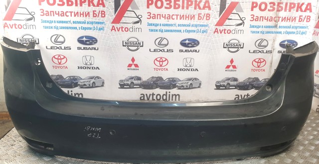 Задний бампер 5215905907 TOYOTA