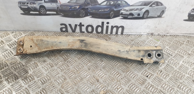 Кронштейн передней балки 5220F599 MITSUBISHI