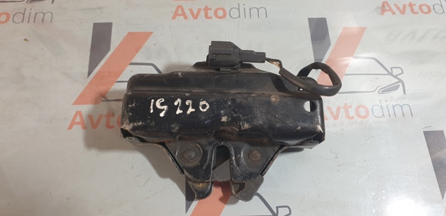 Запор капота (замок и привод замка капота) 5351053050 TOYOTA