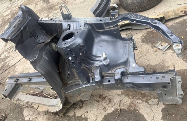 TOYOTA 5370242160 Арка крыла переднего левого в наличии Одесса