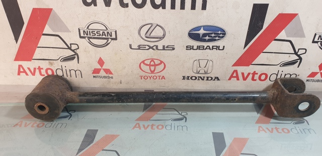 Тяга задней подвески продольная нижняя 551108H505 NISSAN