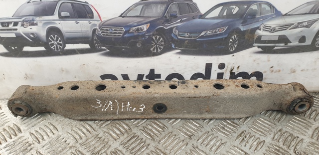 Балансир задний нижний, левый 55111JG00A NISSAN