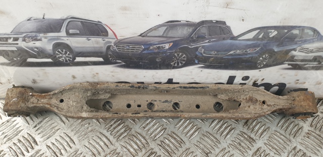 NISSAN 55111JG00A Рычаг задней подвески нижний левый в наличии Черновцы