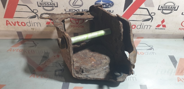 55430BA60A NISSAN Кронштейн задней балки купить в Винница