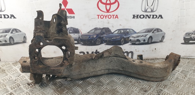 55501JG000 NISSAN Рычаг (тяга) задней подвески продольный нижний правый купить в Черновцы