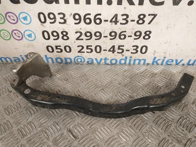 Левое крепление переднего бампера 57707AG070 SUBARU