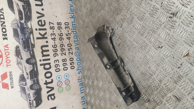 Направляющая заднего бампера, левая 57731AG150 SUBARU