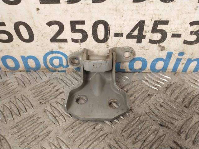 60070AG0009P Петля двери передней правой купить Киев