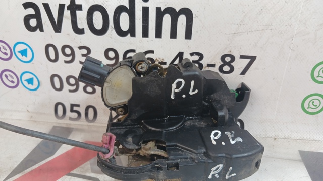 Запор кабины 61032AE030 SUBARU