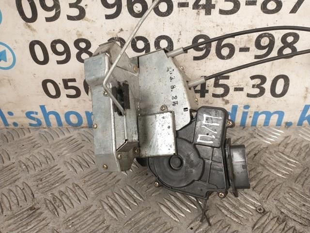 SUBARU 61032AG100 Замок передней правой двери в наличии Винница
