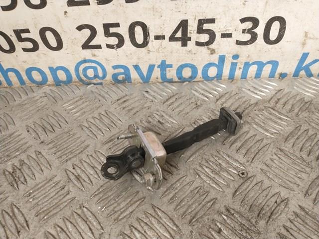 61124AG000 SUBARU Ограничитель двери купить в Днепр