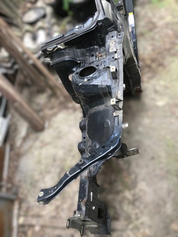 Стойка кузова передняя, левая 6113205050 TOYOTA
