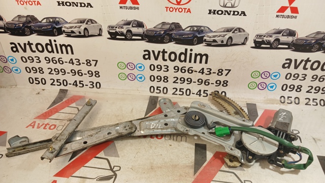 Мотор стеклоподъемника двери передней, левой 61188AE010 SUBARU
