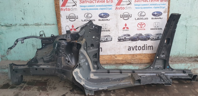 6131142040 Стойка кузова центральная правая купить Украина
