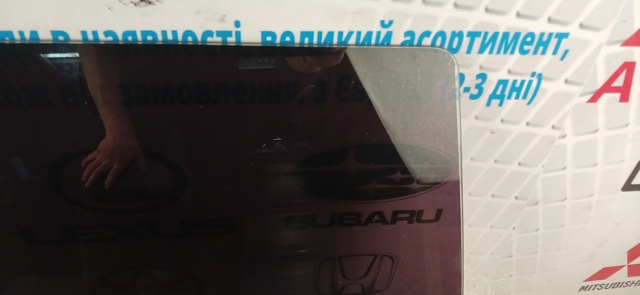 62011SA000 Стекло двери задней правой купить Ровно