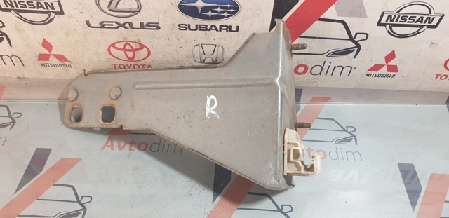 622168H300 NISSAN Кронштейн бампера переднего правый купить в Черкассы
