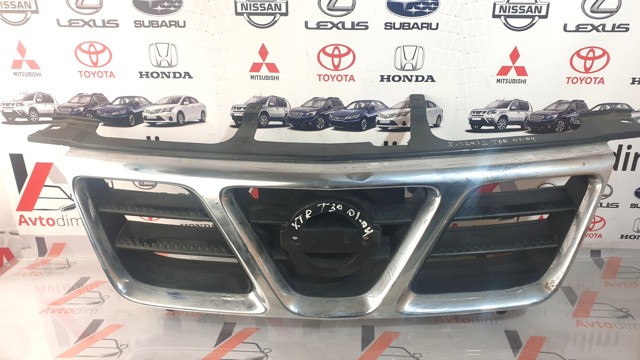 NISSAN 623108H700 Решетка радиатора в наличии Ирпень