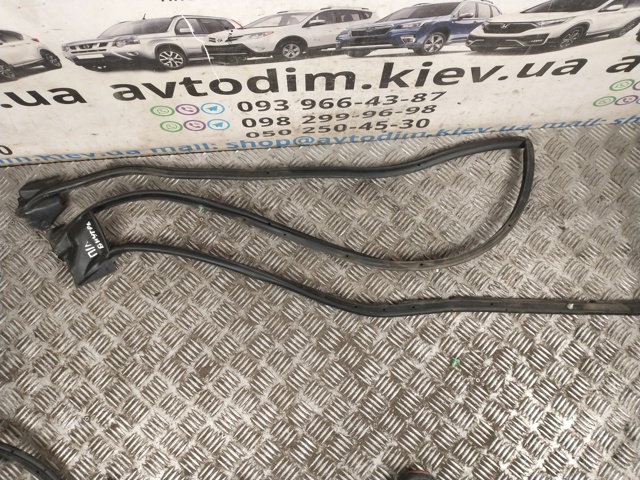 63511SA010 SUBARU Уплотнитель двери передней левой (на двери) купить в Николаев