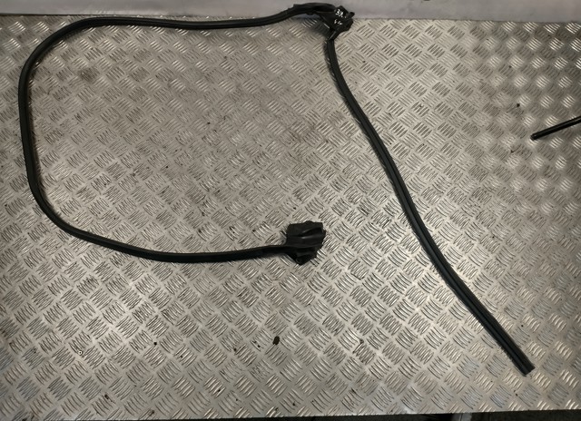 Прокладка двери задней, левой (на двери) 63512SA010 SUBARU