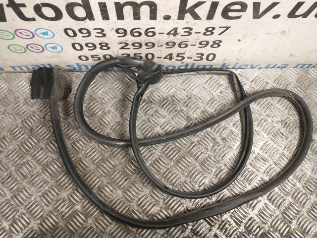 SUBARU 63512SA010 Уплотнитель двери задней левой (на двери) в наличии Кривой Рог