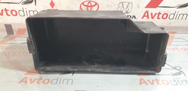 NISSAN 63564138 в наличии Украина