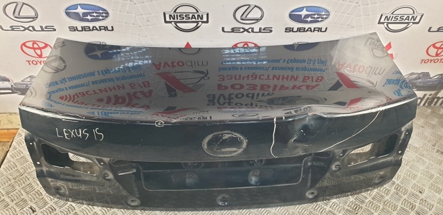 Крышка багажника 6440153110 TOYOTA