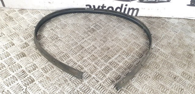 Резинка уплотнительная под капот 65820EB300 NISSAN