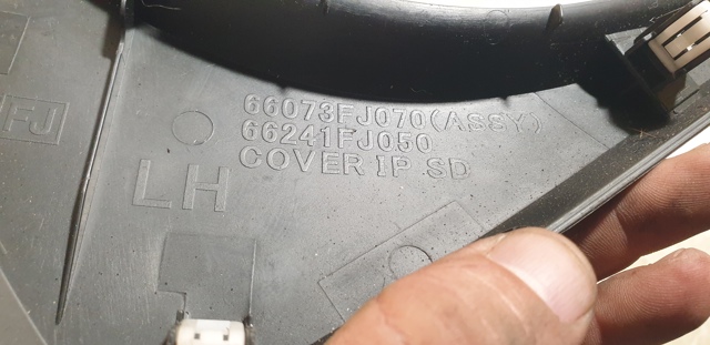 66073FJ070 Молдинг (накладка) приборной панели "торпедо" левый купить Николаев